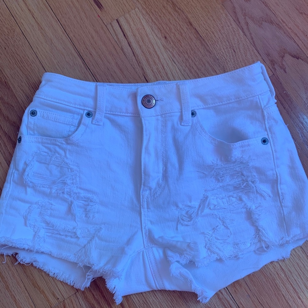 White American Eagle jean shorts